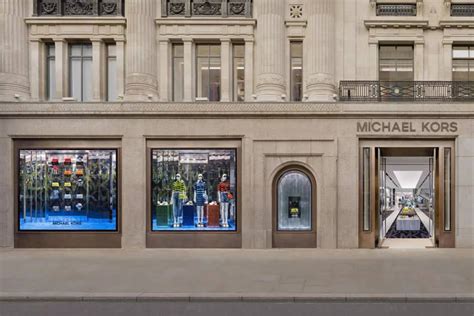 Dutch Michael Kors employees set up trade union group